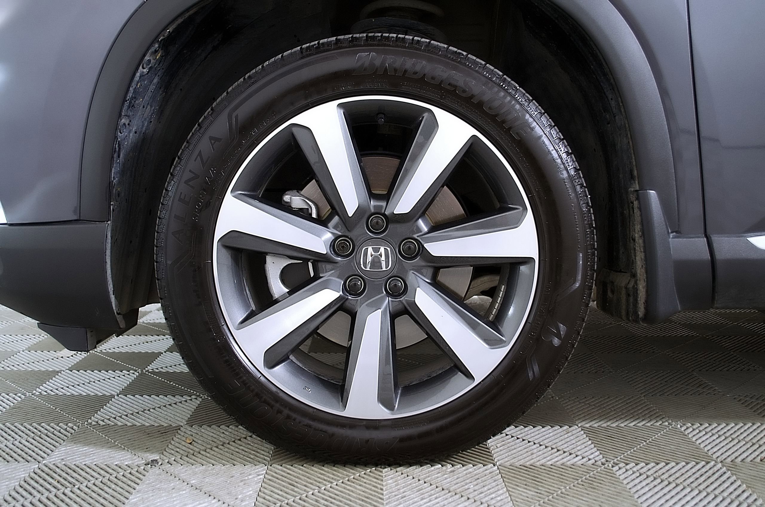 Used 2025 Honda Pilot Elite image 11