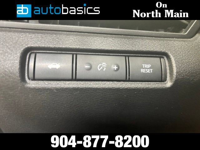 Used 2025 Nissan Altima 2.5 SV FWD image 22