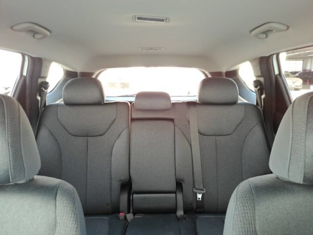 Used 2023 Hyundai Santa Fe SEL FWD image 34