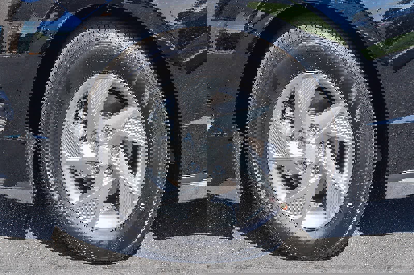 Certified 2025 Hyundai Sonata SE image 9