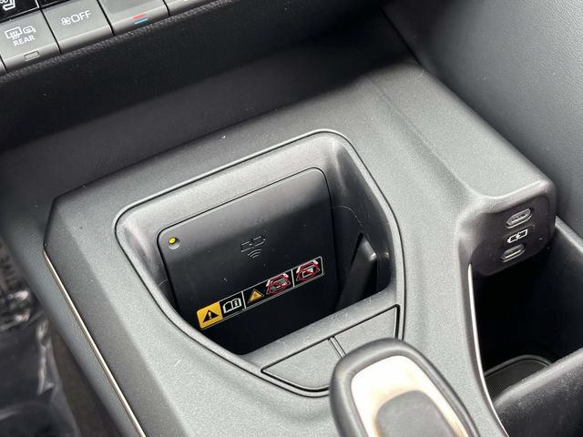 Used 2023 Toyota Crown AWD/4WD image 7