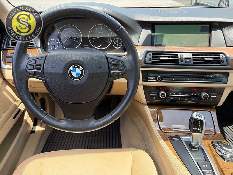 Used 2011 BMW 535i Sedan RWD image 25