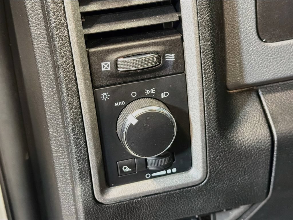 Used 2018 RAM 1500 Tradesman w/ Popular Equipment Group RWD image 13