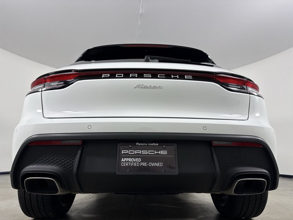 Certified 2025 Porsche Macan AWD/4WD image 20