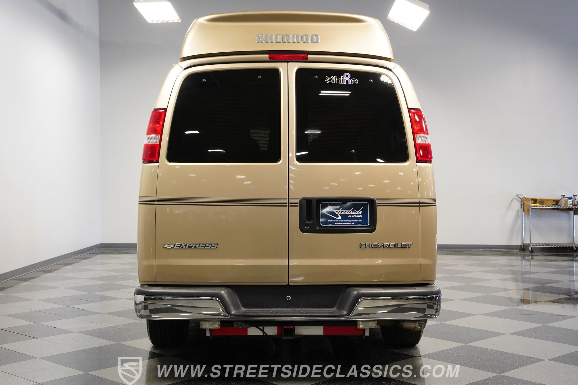 Used 2006 Chevrolet Express 1500 w/ Preferred Equipment Group image 10