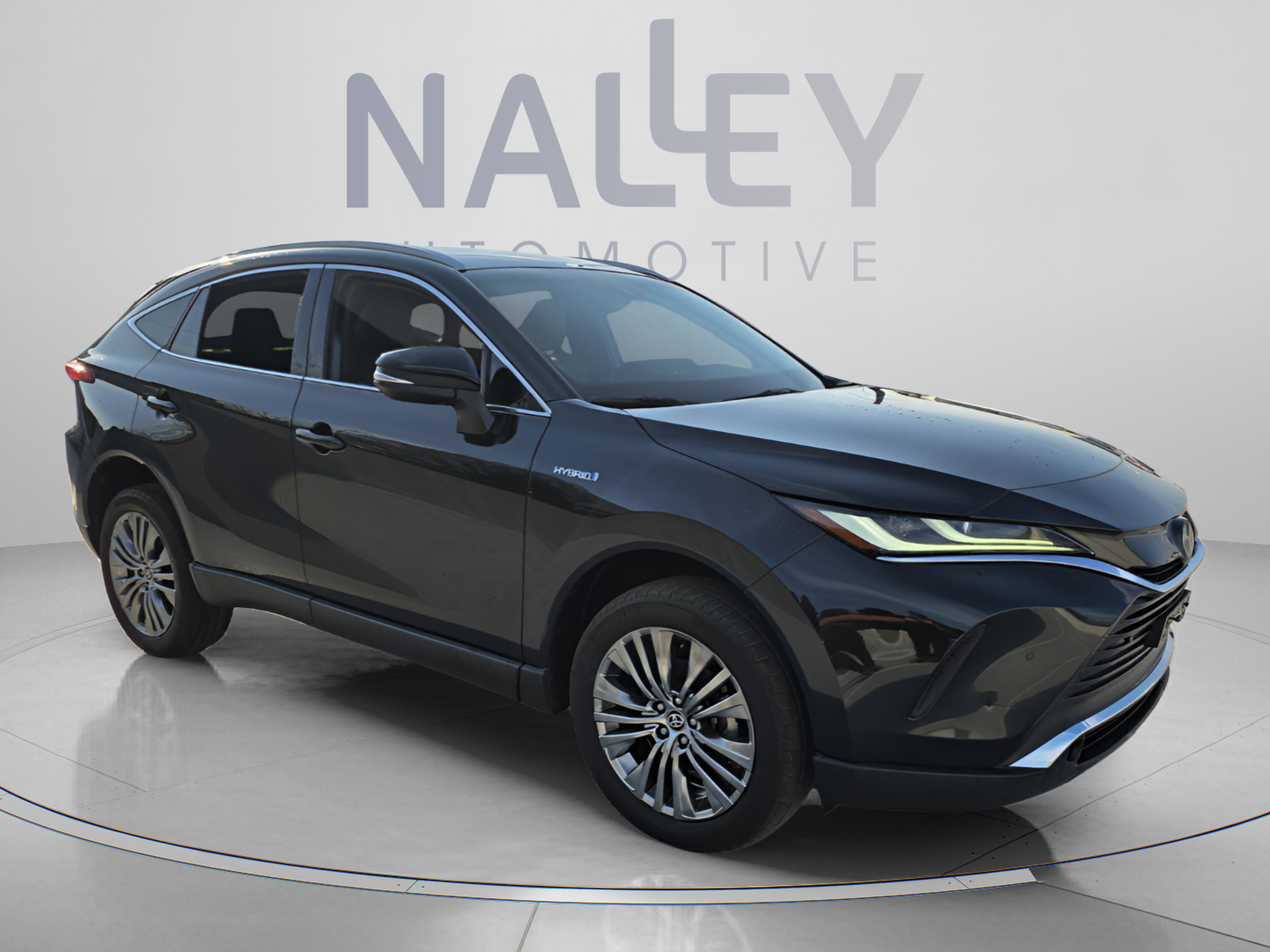 Used 2021 Toyota Venza XLE w/ Softex Package image 7