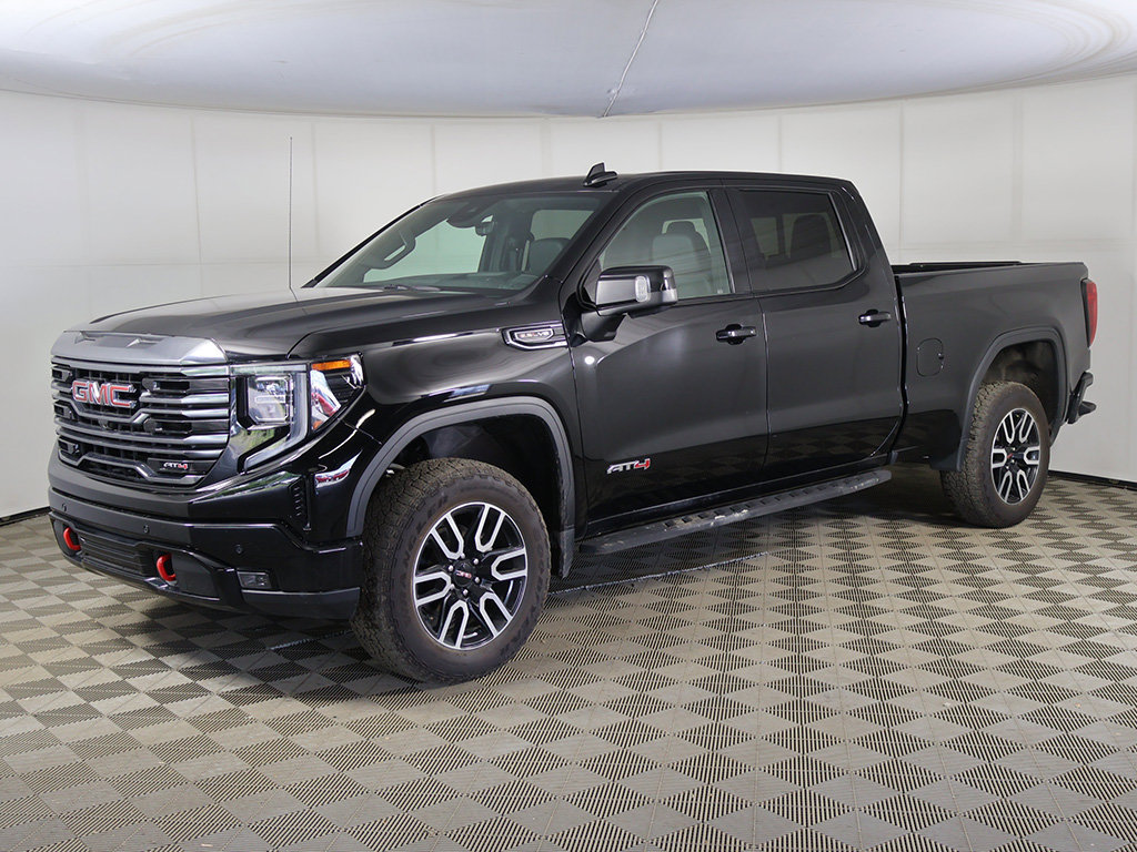 Used 2024 GMC Sierra 1500 AT4 w/ Technology Package AWD/4WD image 12