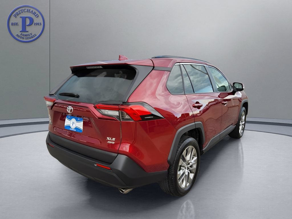 Used 2019 Toyota RAV4 XLE Premium w/ Cold Weather Package AWD/4WD image 7