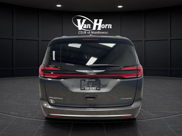 Used 2023 Chrysler Pacifica Pinnacle FWD image 6