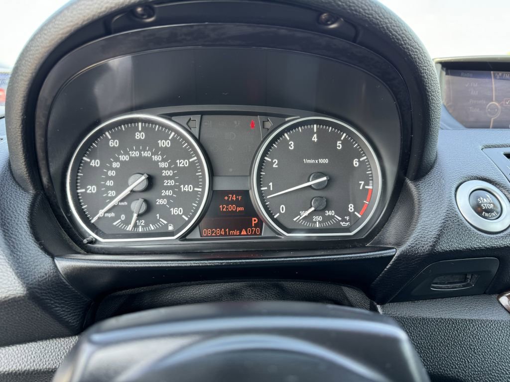 Used 2011 BMW 135i Convertible image 24