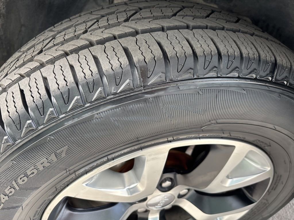 Used 2014 Jeep Cherokee Trailhawk w/ Leather Interior Group image 16