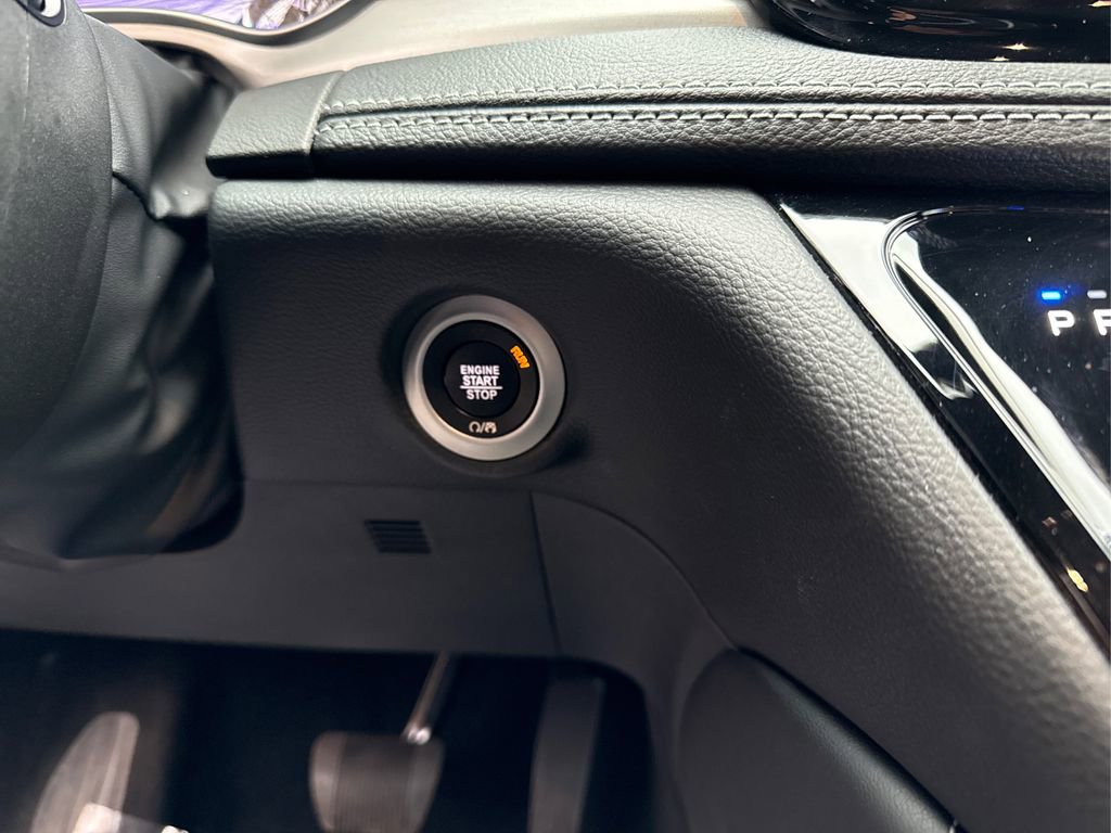 Used 2024 Chrysler Pacifica Limited w/ S Appearance Package image 35