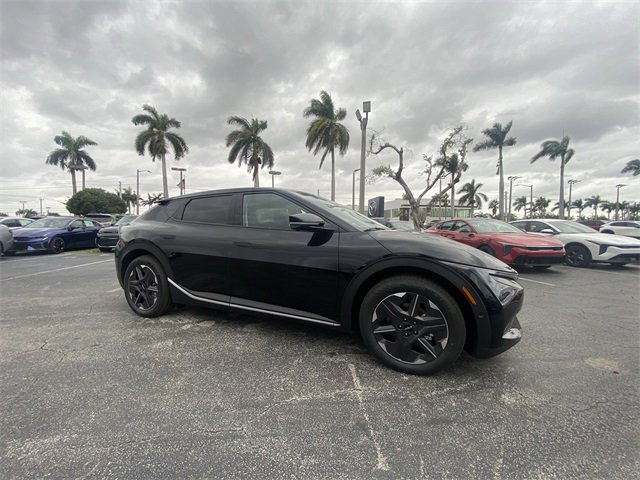 New 2025 Kia EV6 Light image 1