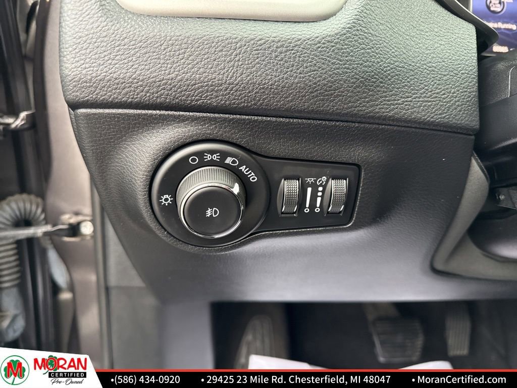 Used 2021 Jeep Compass 80th Special Edition image 15