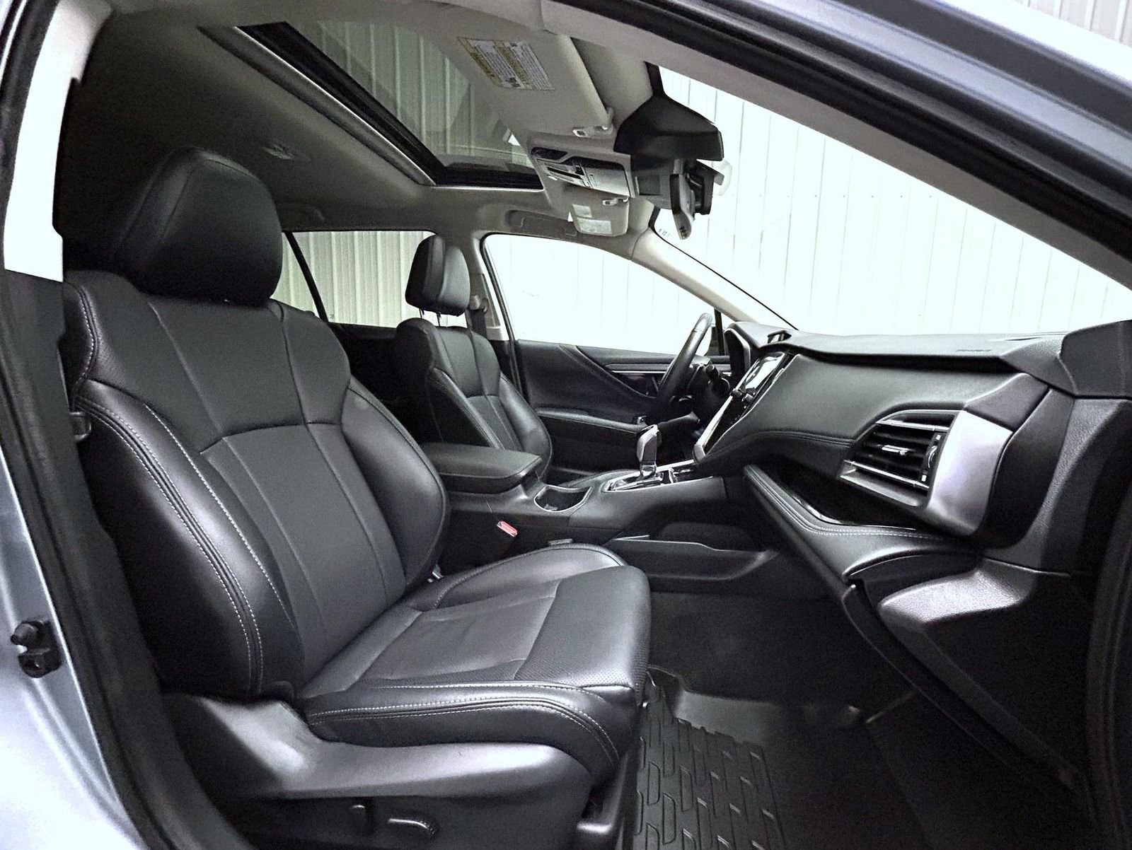 Used 2025 Subaru Outback Limited image 15