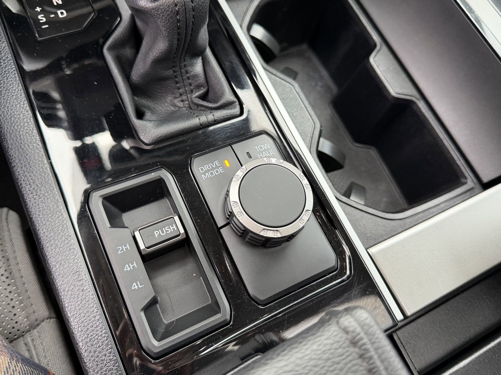 Used 2024 Toyota Sequoia SR5 image 22