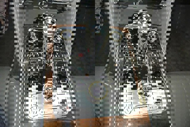 Used 2020 Bentley Flying Spur W12 image 21