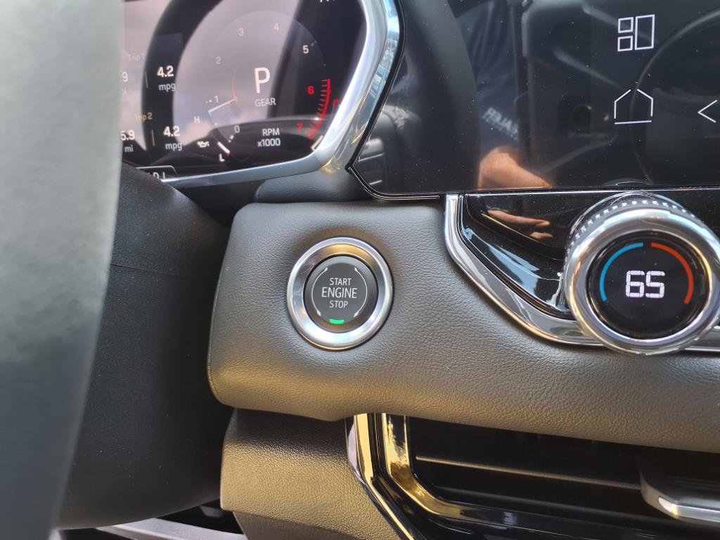 New 2025 GMC Canyon Elevation w/ Convenience Package image 12