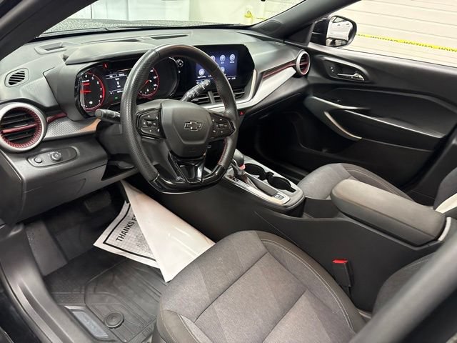 Used 2024 Chevrolet Trax RS w/ Driver Confidence Package FWD image 15