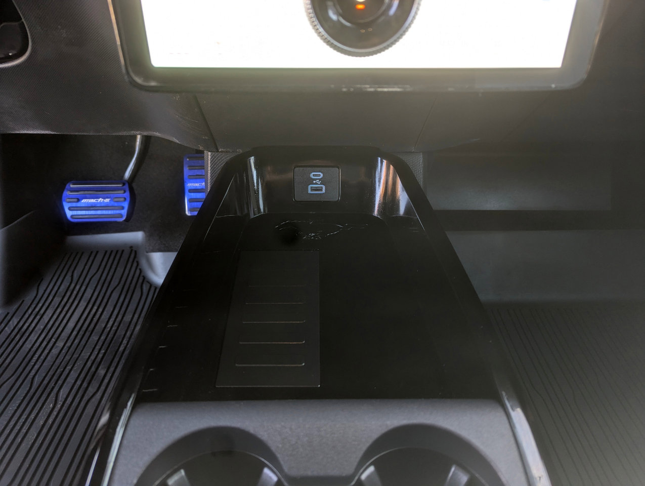 Used 2022 Ford Mustang Mach-E Premium w/ Ice White Appearance Package image 26