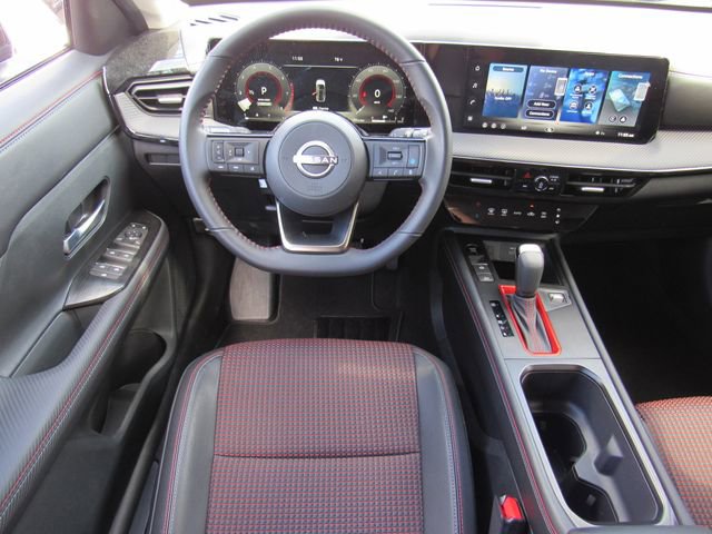 Used 2026 Nissan Kicks SR image 18