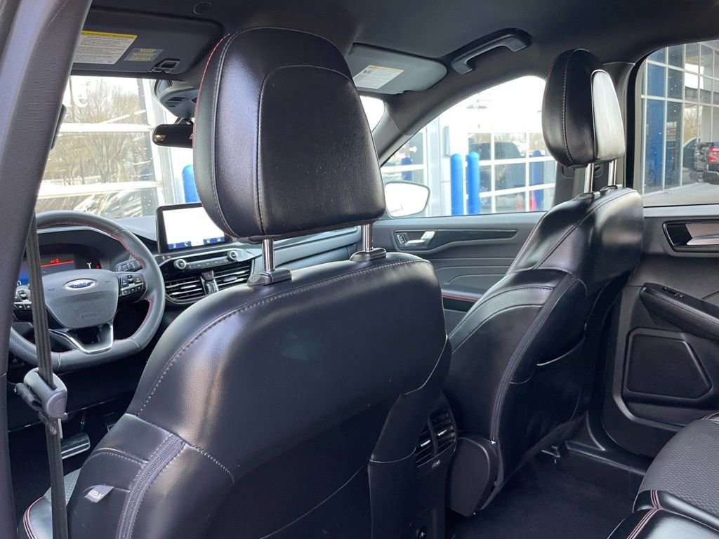 Used 2023 Ford Escape ST-Line image 27