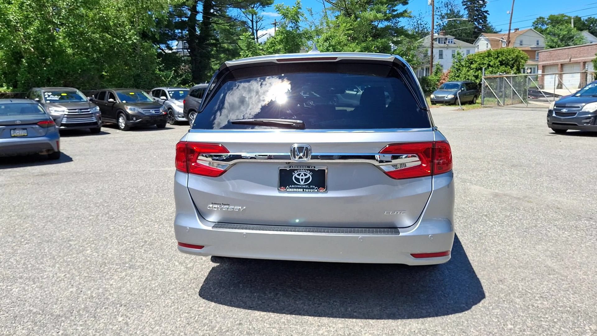 Used 2018 Honda Odyssey Elite image 3