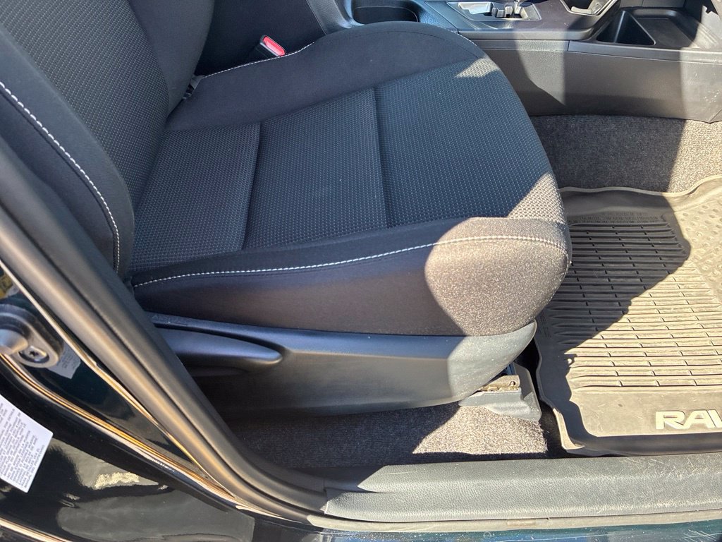 Used 2018 Toyota RAV4 XLE w/ Plus Extra Value Package AWD/4WD image 54