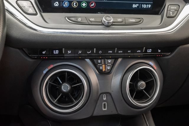 Used 2023 Chevrolet Blazer LT w/ Convenience Package FWD image 18
