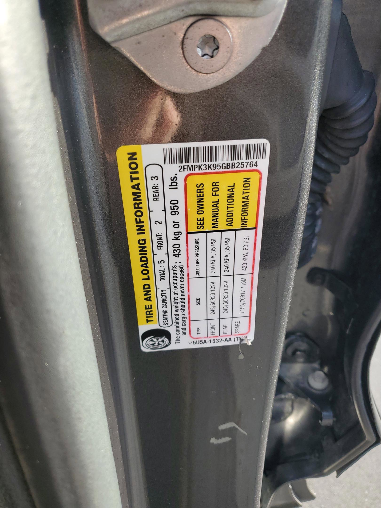 Used 2016 Ford Edge Titanium w/ Equipment Group 302A image 30