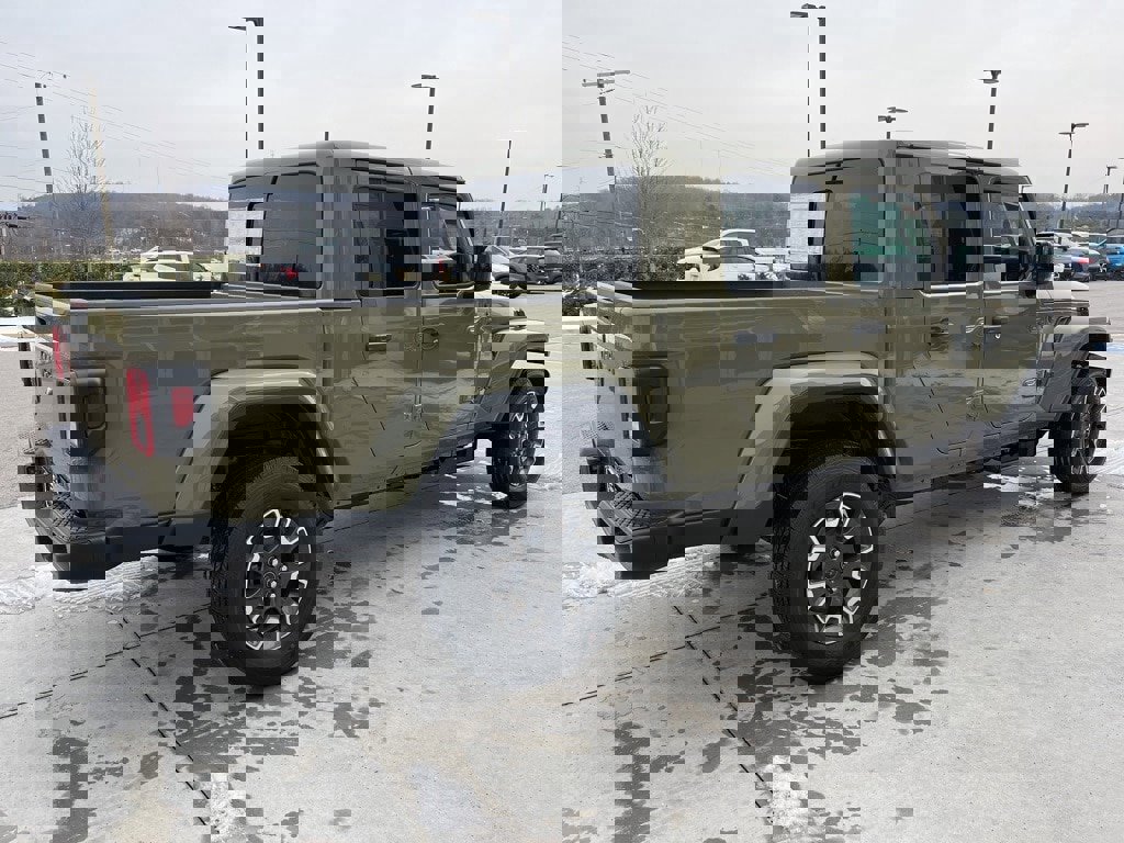 New 2026 Jeep Gladiator Sport image 20