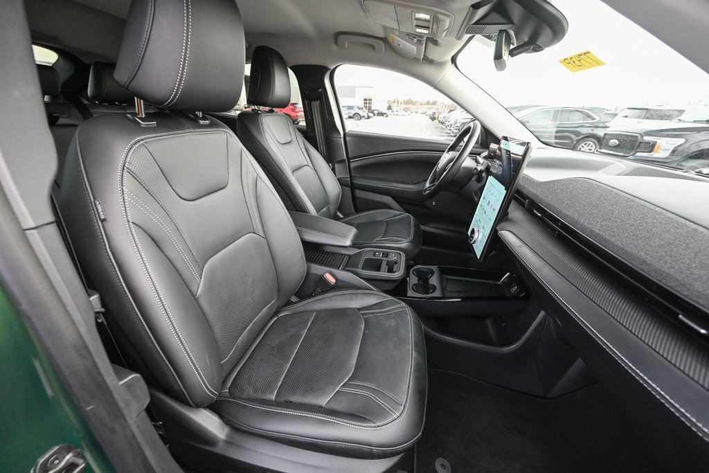 Used 2025 Ford Mustang Mach-E Premium image 25