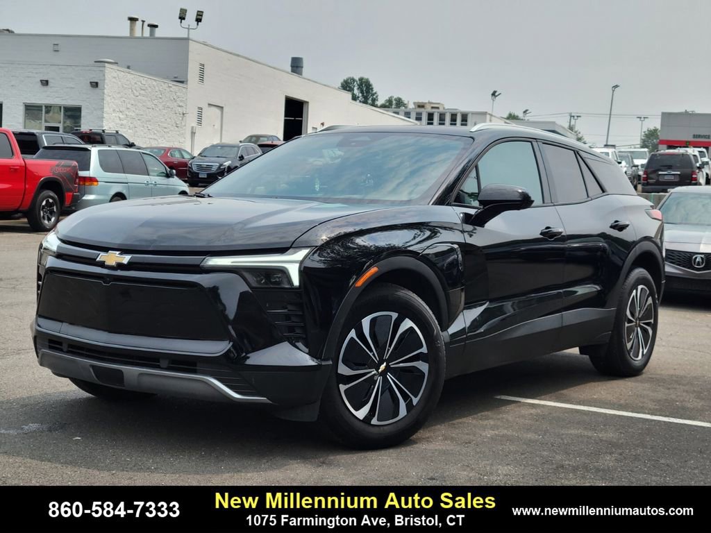 Used 2024 Chevrolet Blazer EV LT image 1