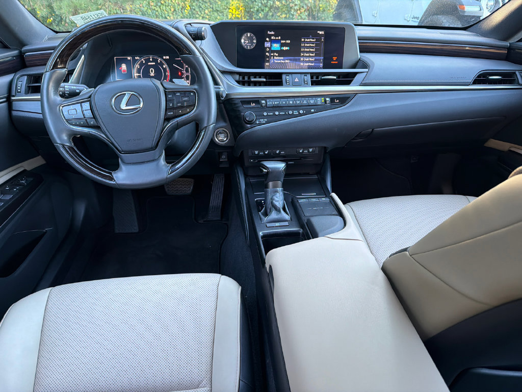 Used 2019 Lexus ES 350 w/ Premium Package FWD image 22