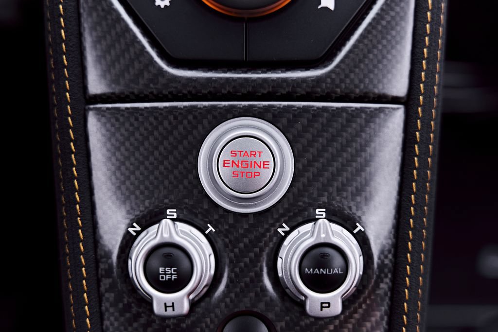 Used 2016 McLaren 675LT Coupe RWD image 96