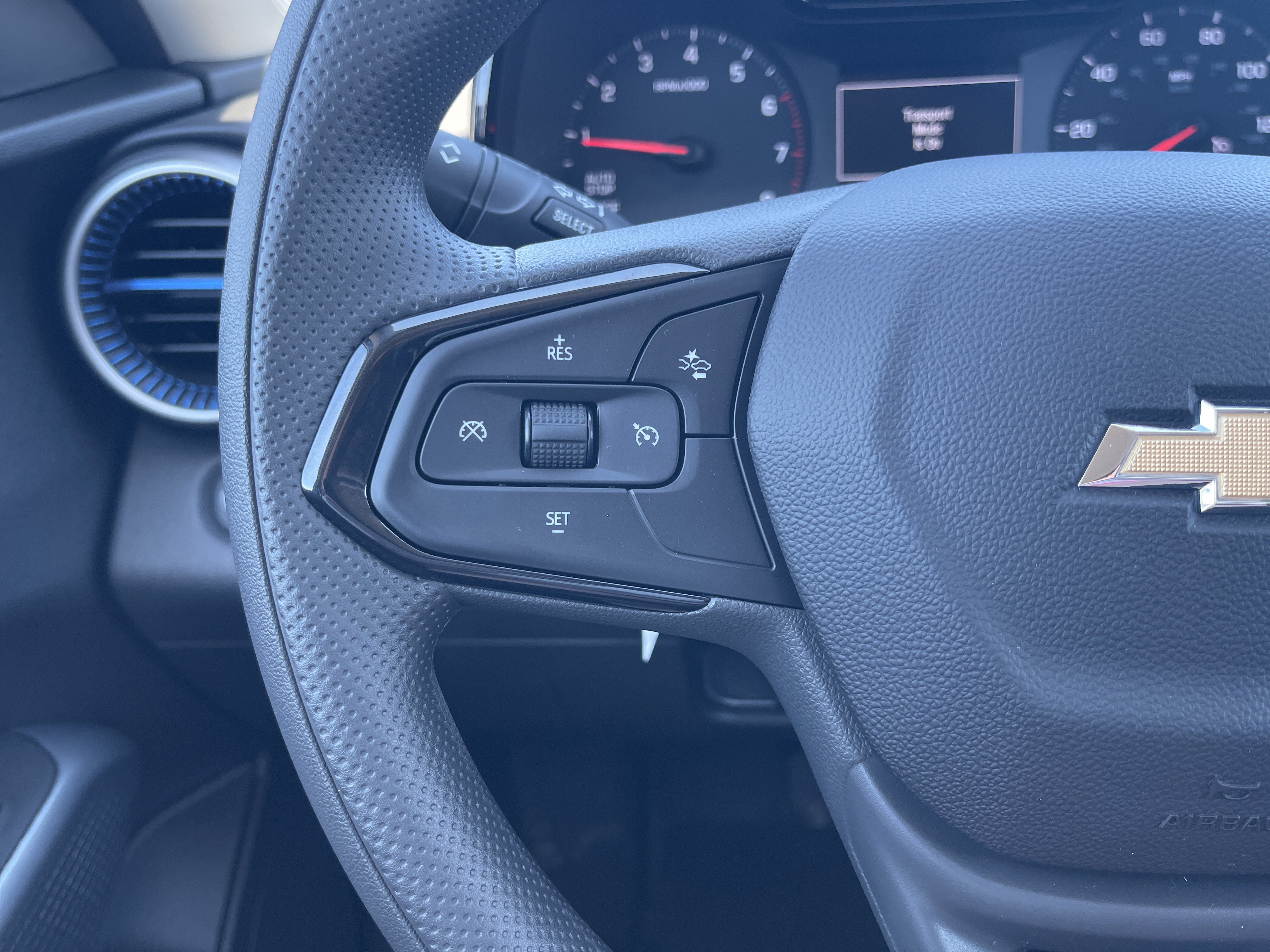 New 2026 Chevrolet Trax LS w/ LS Convenience Package FWD image 17