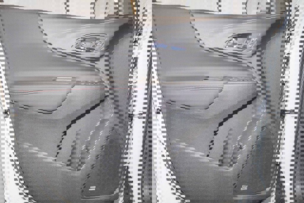 Certified 2022 Chevrolet Equinox RS w/ RS Leather Package image 10