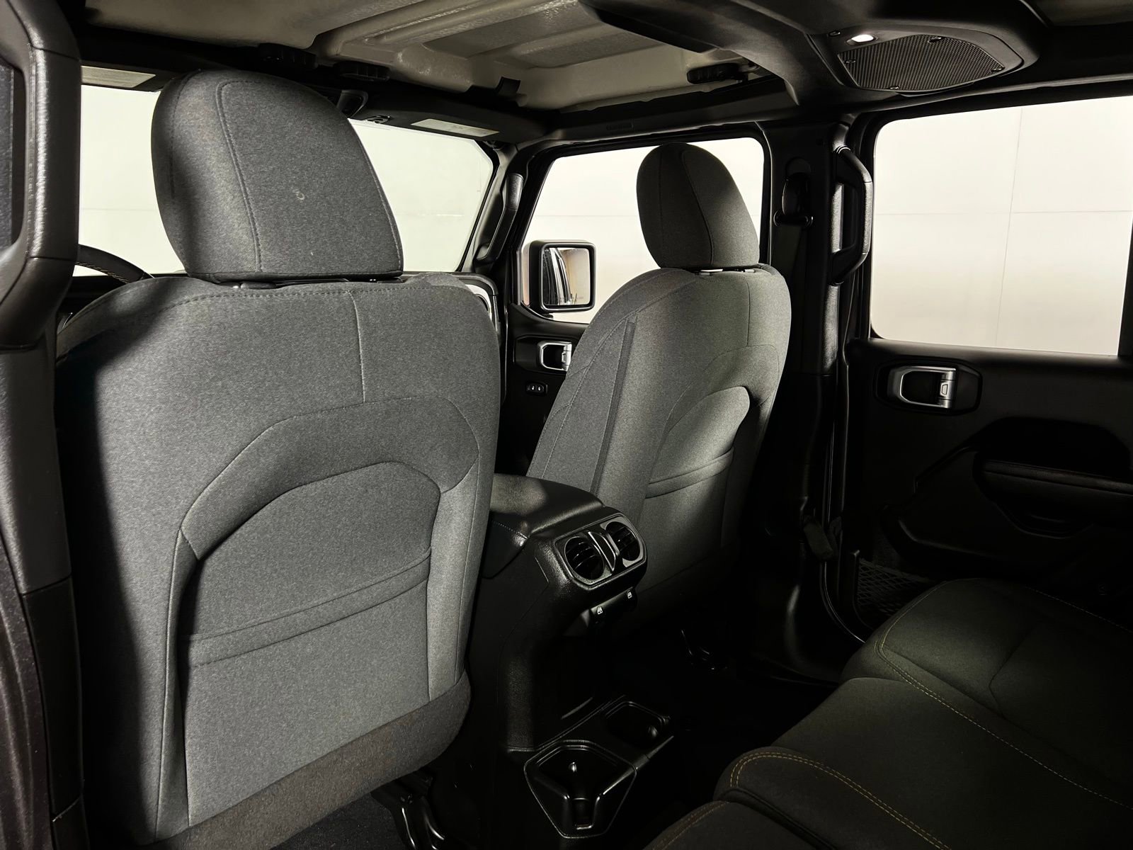 Used 2024 Jeep Wrangler Sport S image 21