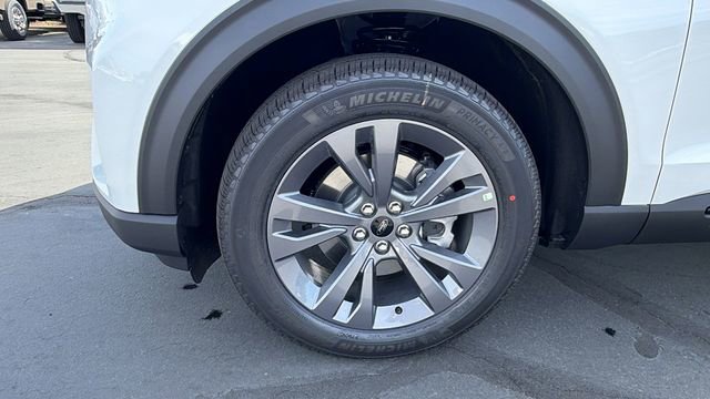 New 2026 Ford Explorer Active w/ Active Comfort Package image 10