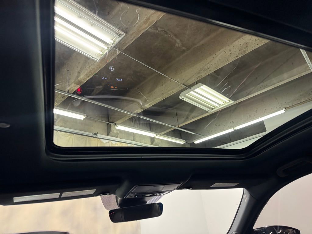 Used 2023 Acura MDX A-Spec image 34