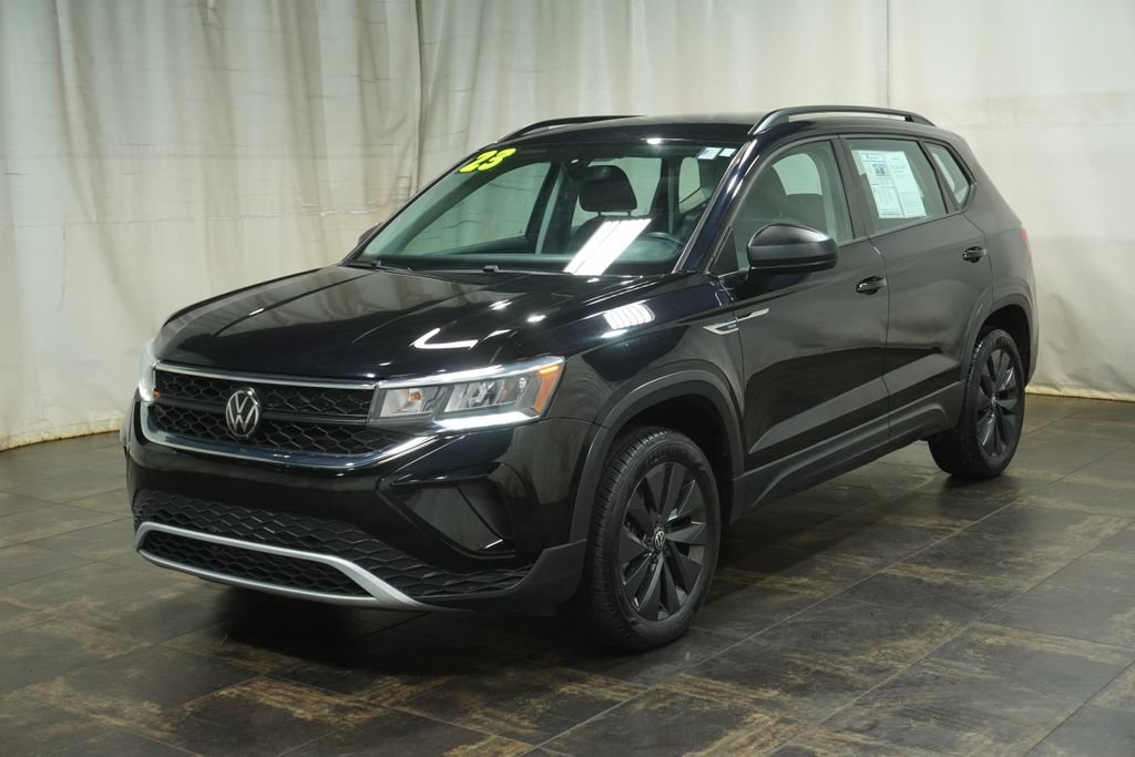 Used 2023 Volkswagen Taos S FWD image 2