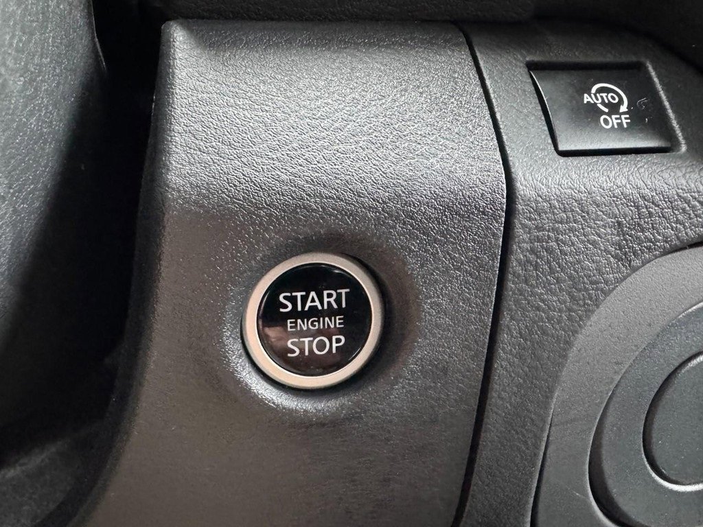 Used 2025 Nissan Frontier SV w/ SV Convenience Package image 20