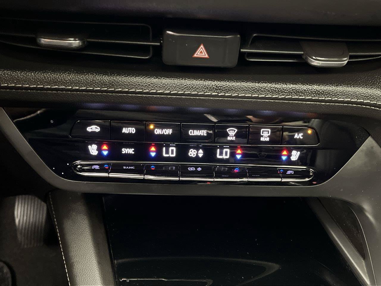 Certified 2023 Buick Envision Avenir AWD/4WD image 22