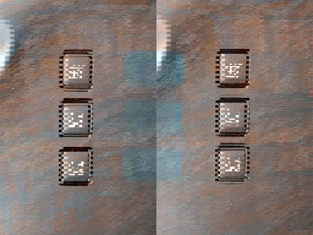 Used 2023 Subaru Ascent Touring image 28