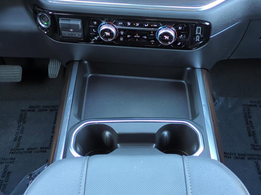 Used 2025 GMC Sierra 3500 SLT w/ SLT Premium Package image 20