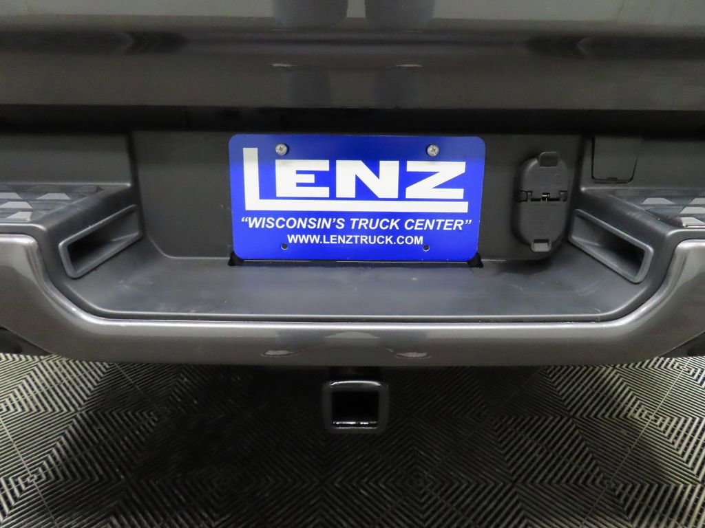Used 2023 RAM 1500 Laramie AWD/4WD image 38