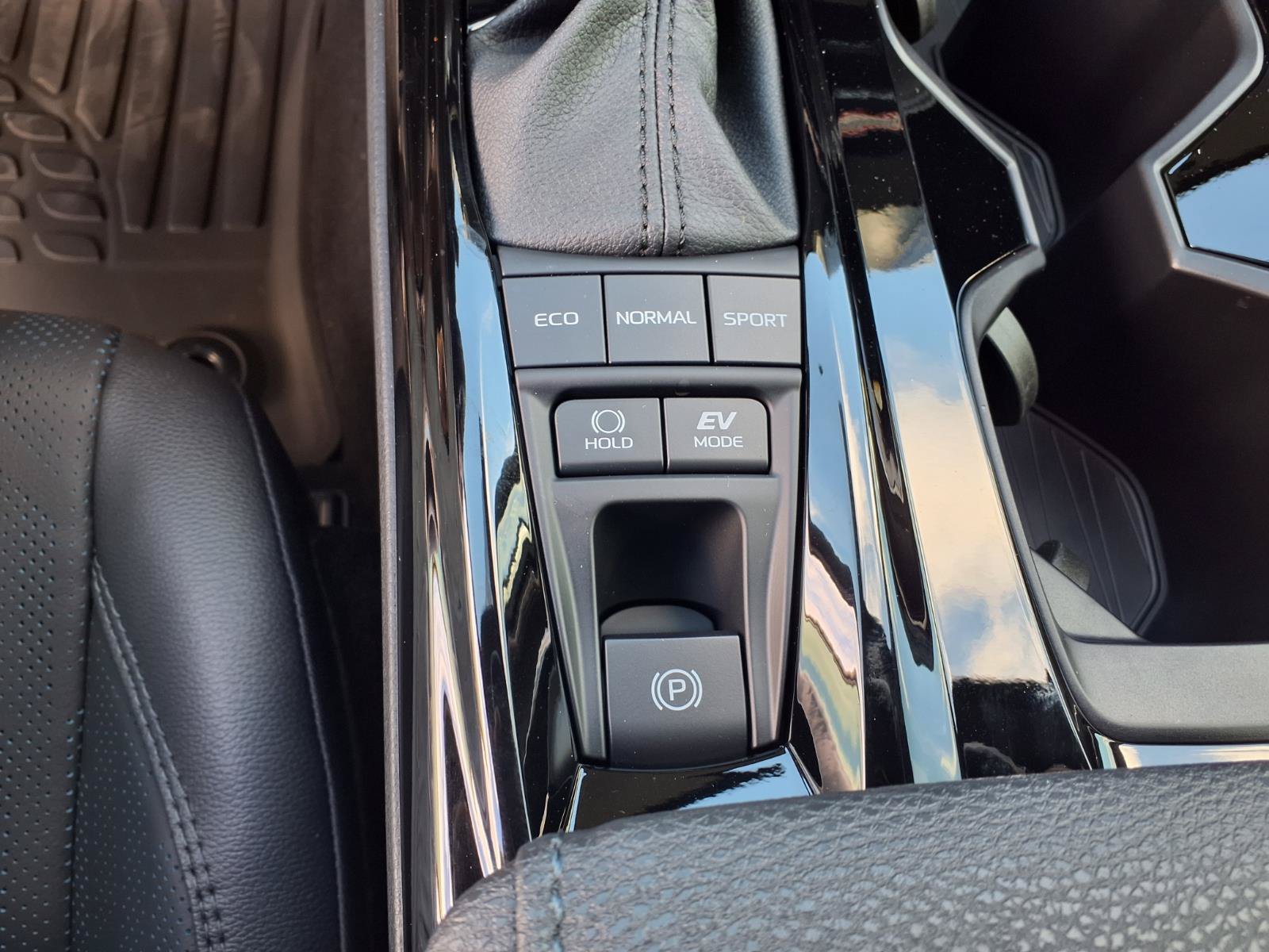 New 2026 Toyota Camry XSE FWD image 18
