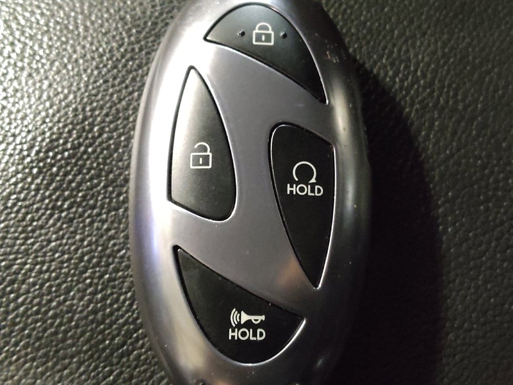Used 2025 Hyundai Elantra Hybrid FWD image 32