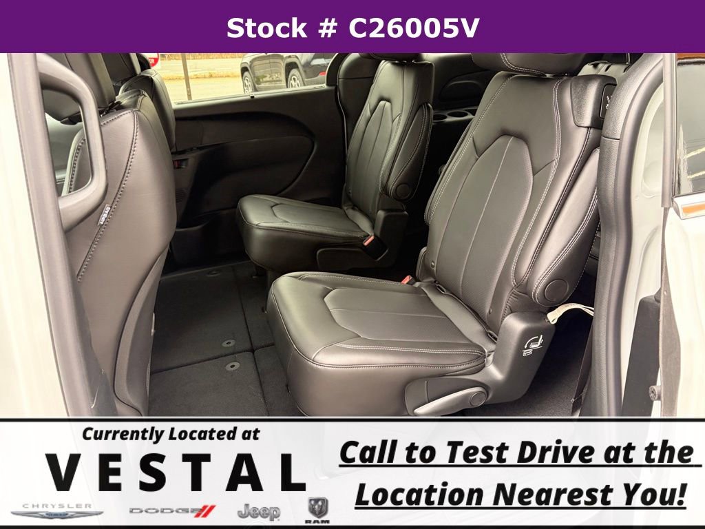 New 2026 Chrysler Pacifica Select FWD image 13