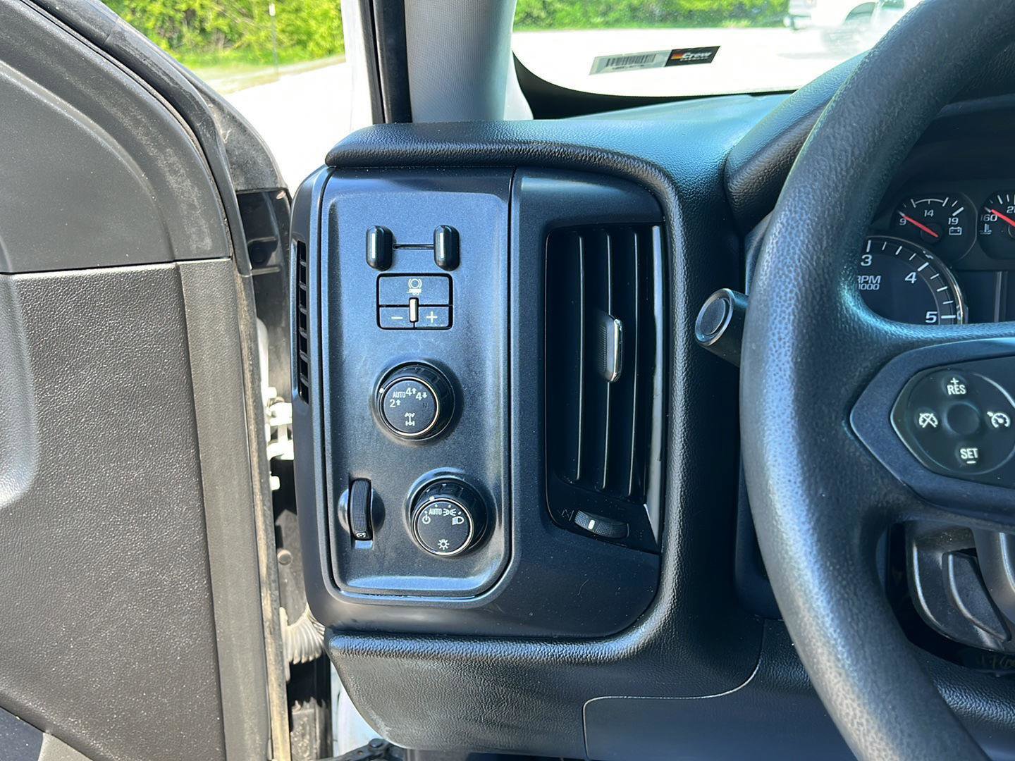 Used 2018 GMC Sierra 1500 4x4 Crew Cab image 11